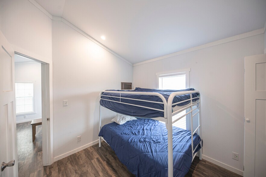 More Photos Of 4301 S County Road 1135, Midland Specialty For Lease