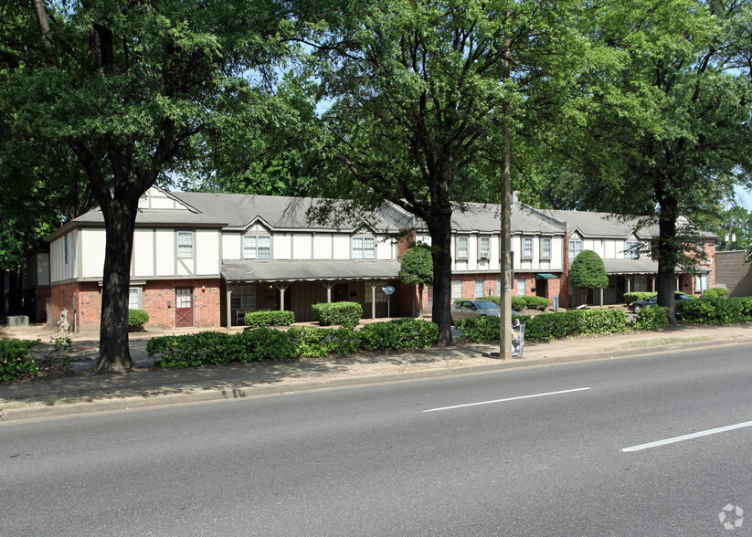 Primary Photo Of 3235 S Mendenhall Rd, Memphis Apartments For Sale