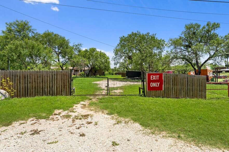 More Photos Of 13514 S US Highway 181, San Antonio Land For Sale