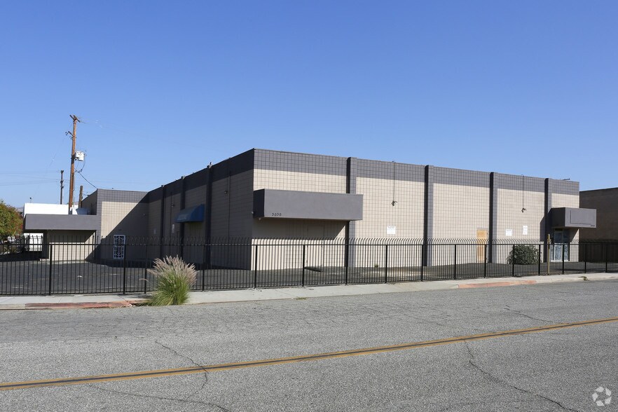 Primary Photo Of 3024 Franklin Ave, Riverside Warehouse For Sale