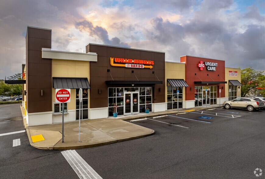 More Photos Of 9040 Ulmerton Rd, Largo Coworking Space