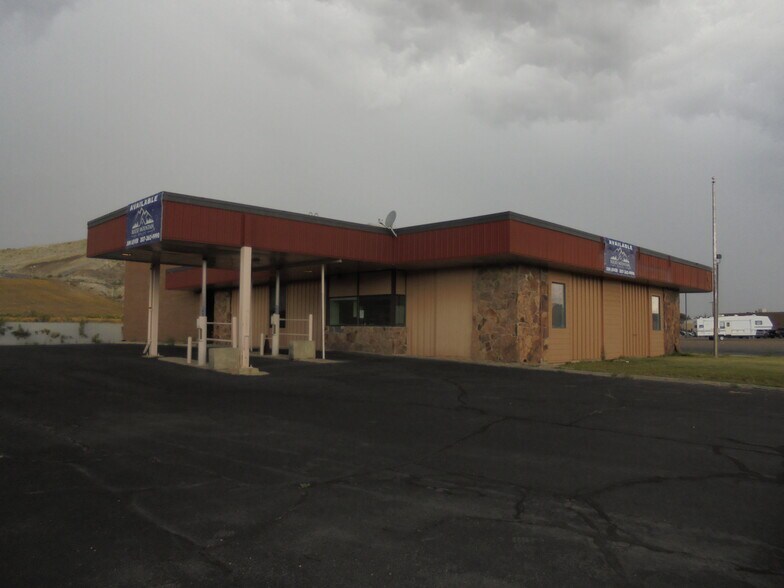 More Photos Of 200 N Center St, Rock Springs Office For Lease