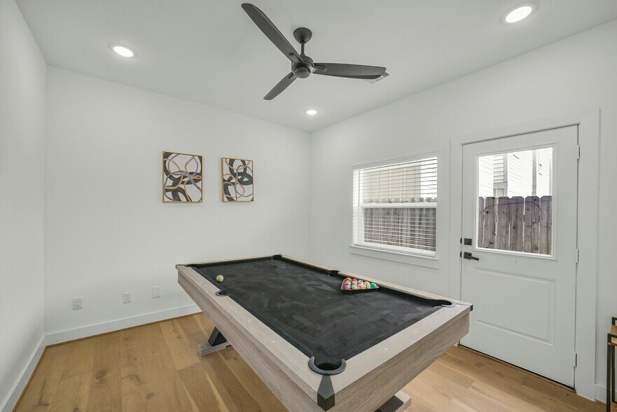 More Photos Of 316 Thornton Rd, Houston Apartments For Sale
