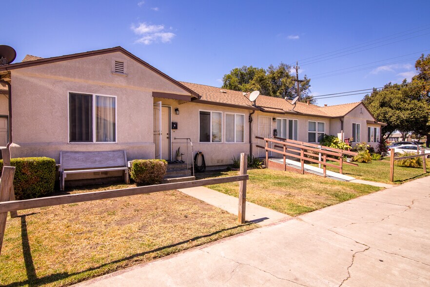 More Photos Of 390 Towt St, Salinas Apartments For Sale
