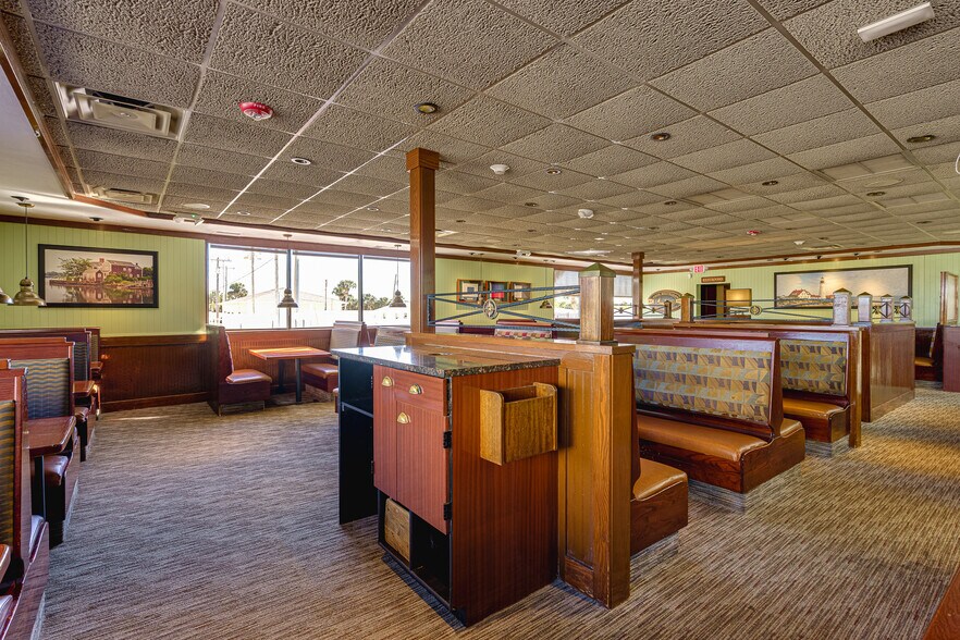 More Photos Of 3162 S Atlantic Ave, Daytona Beach Shores Restaurant For Lease