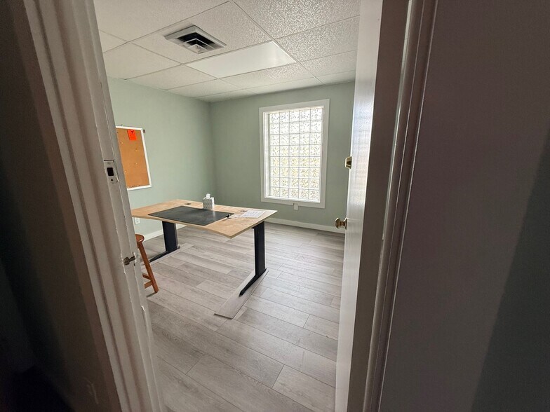 More Photos Of 1525 Parkway Ave, Trenton Manufacturing For Lease