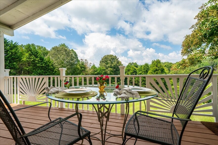 More Photos Of 441 Mull Rd, Hiawassee Hospitality For Sale