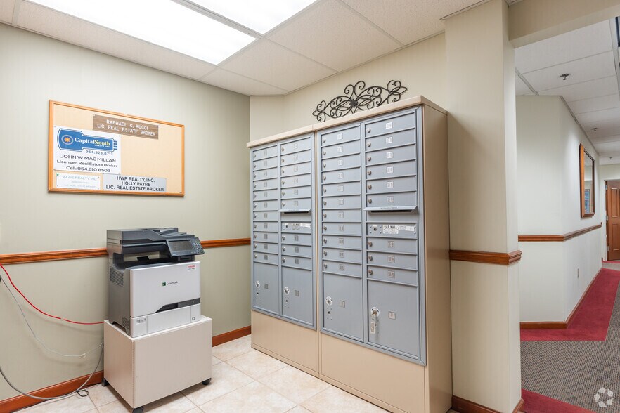 More Photos Of 2881 E Oakland Park Blvd, Fort Lauderdale Office For Lease