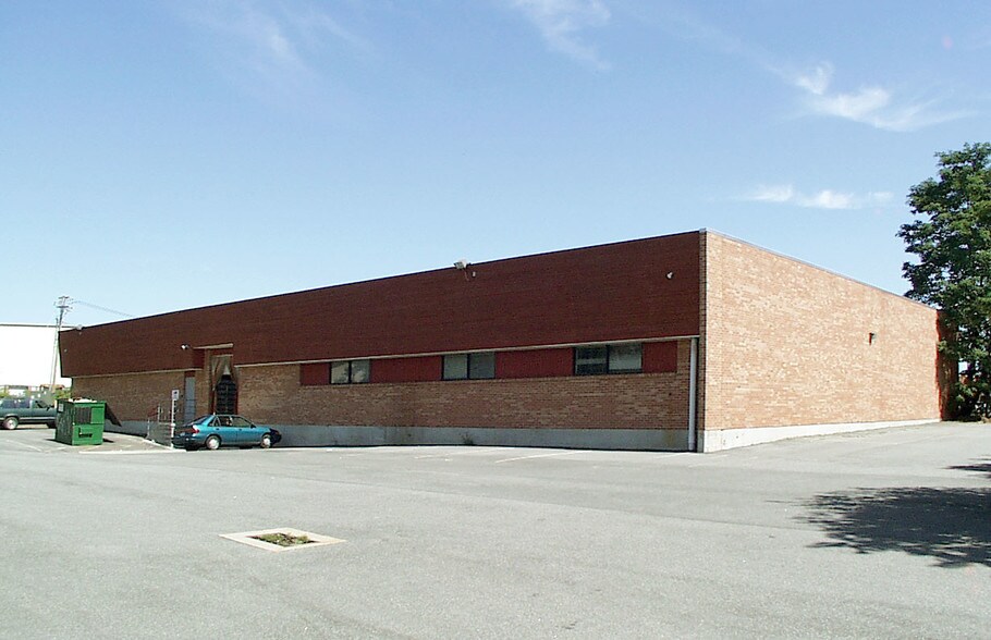 More Photos Of 333 Quarry Rd, Milford Manufacturing For Lease