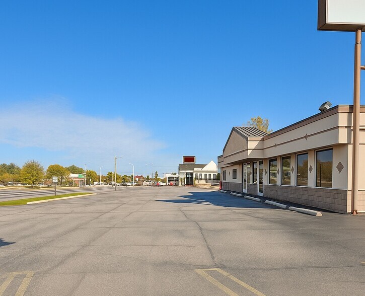 More Photos Of 24758 Southfield Rd, Southfield Restaurant For Sale