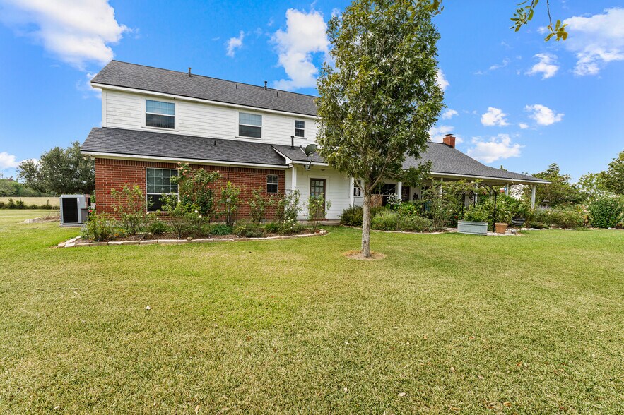 More Photos Of 14935 Highway 36, Needville Land For Sale