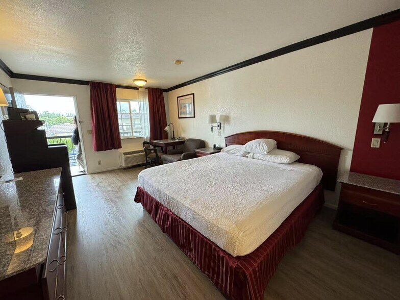 More Photos Of 2156 E Colorado Blvd, Pasadena Hotel For Sale