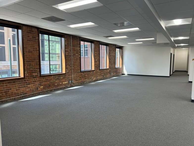More Photos Of 1400 Glenarm Pl, Denver Office For Lease