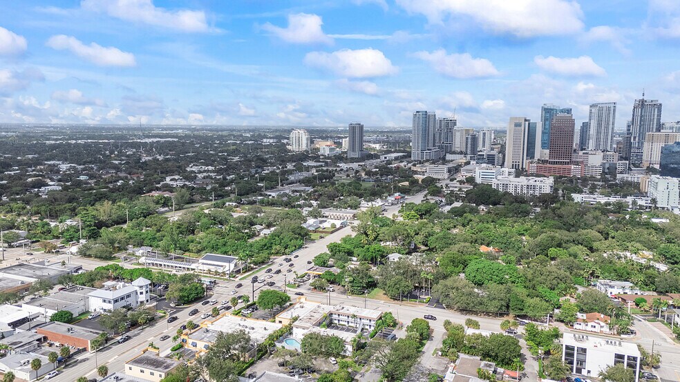 More Photos Of 50 SE 12th St, Fort Lauderdale Apartments For Sale