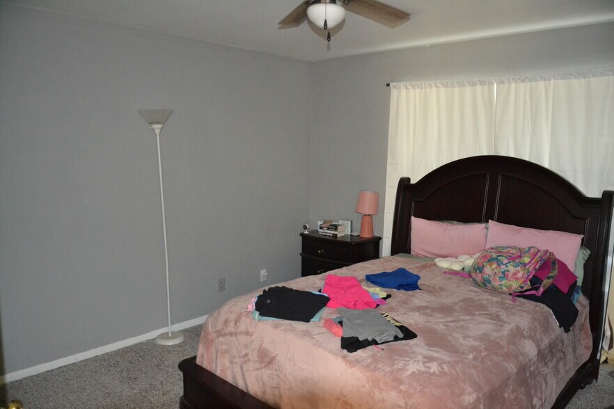 More Photos Of 100 Shady River Dr, Junction Apartments For Sale