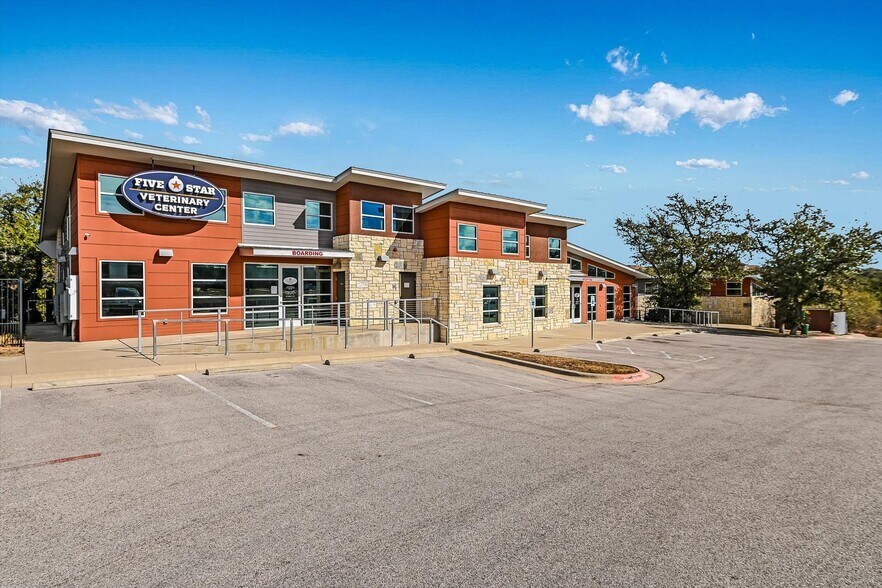 More Photos Of 15314 W State Highway 71, Bee Cave Office For Lease