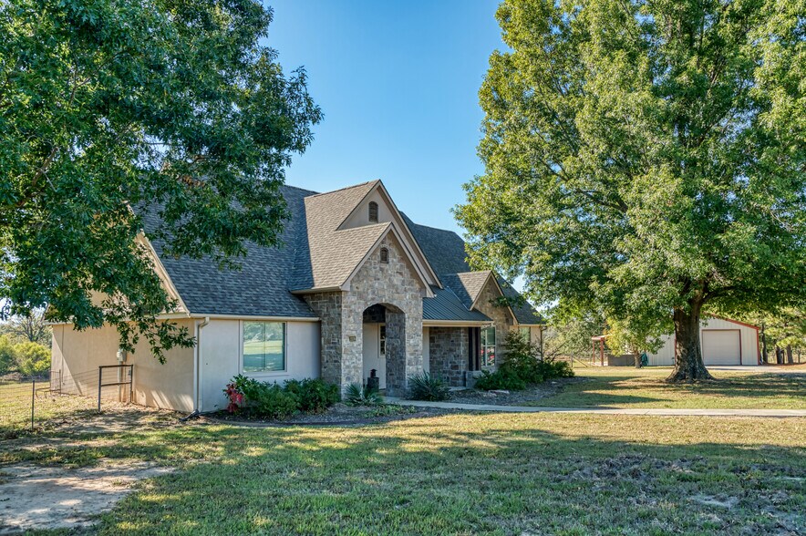 More Photos Of 2261 TX-276, Emory Specialty For Sale