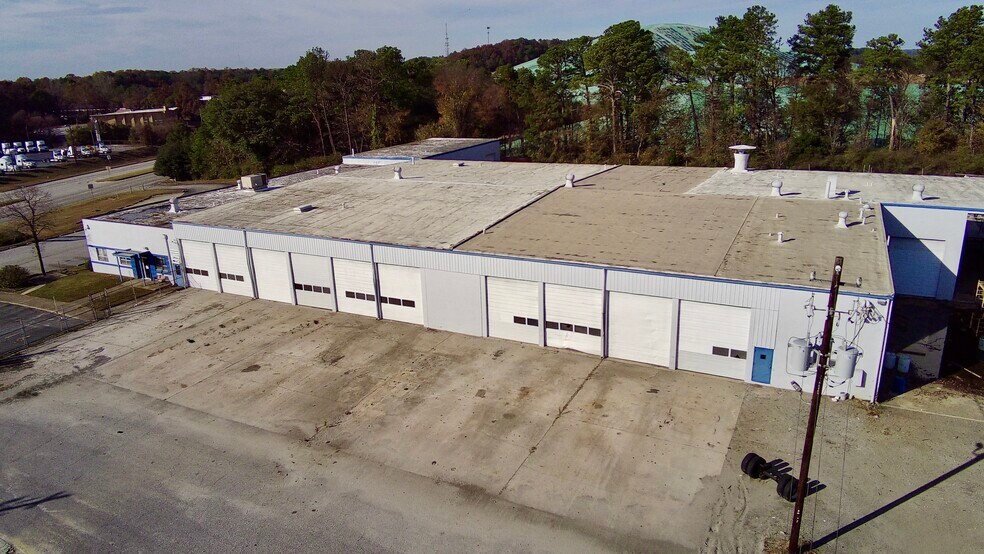 More Photos Of 3368 Moreland Ave, Conley Distribution For Lease