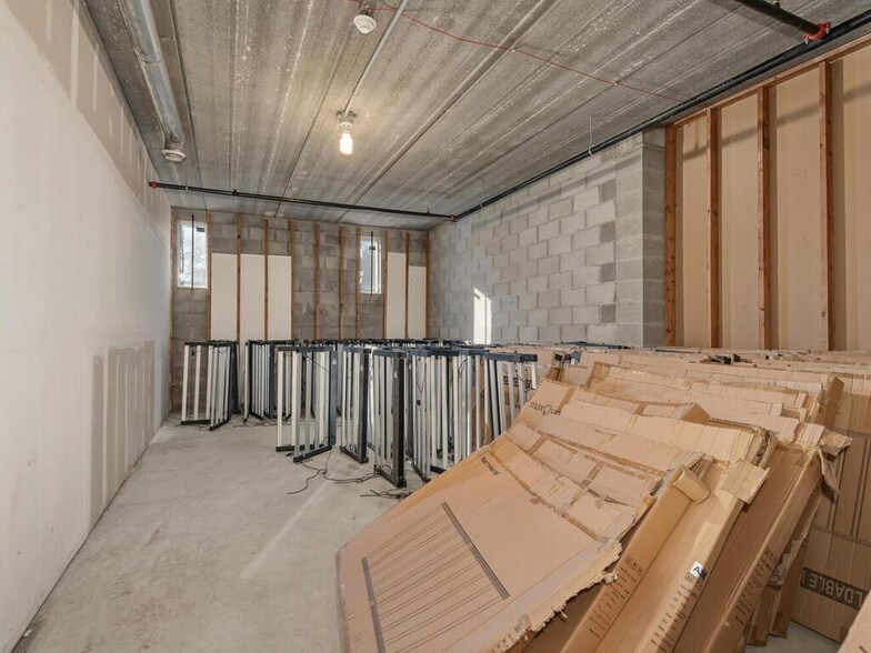 More Photos Of 1321 7th St S, Hopkins Manufacturing For Sale