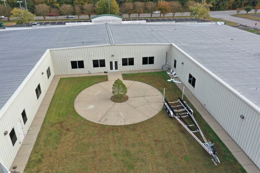More Photos Of 2371 Wilroy Rd, Suffolk Flex For Sale