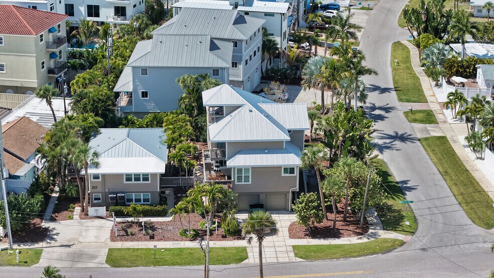 More Photos Of 5610 AVENIDA DEL MARE, Sarasota Specialty For Sale