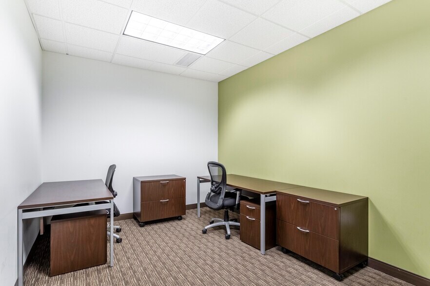 More Photos Of 1201 NW Briarcliff Pkwy, Kansas City Coworking Space