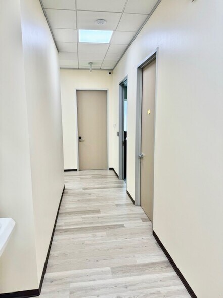 More Photos Of 7103 S Peek Rd, Richmond Medical For Lease