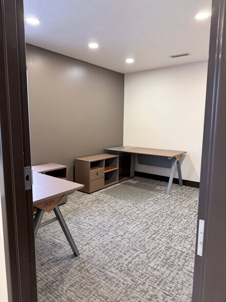 More Photos Of 332 E 3300 S, Salt Lake City Coworking Space