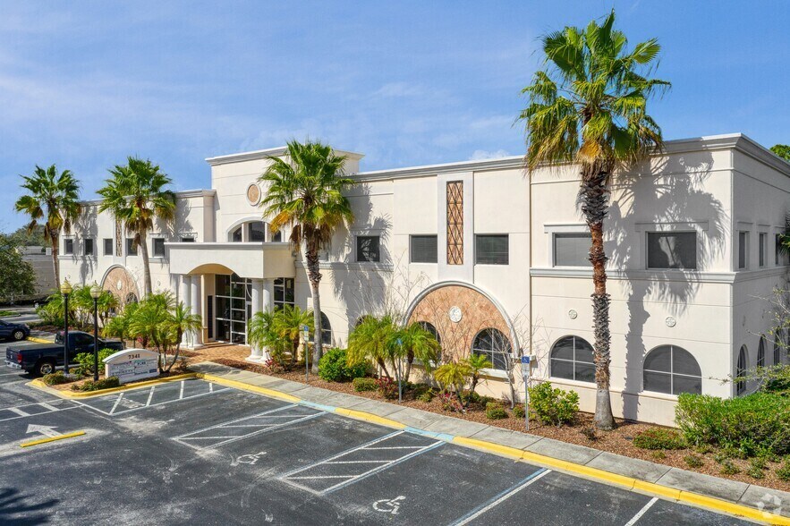 More Photos Of 7341 Office Park Pl, Melbourne Office Residential For Lease