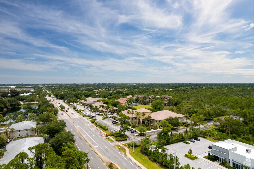 More Photos Of 700-760 SE Indian St, Stuart Office For Lease