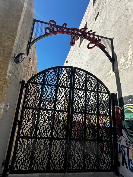 More Photos Of 475-479 W 4th St, San Bernardino General Retail For Lease