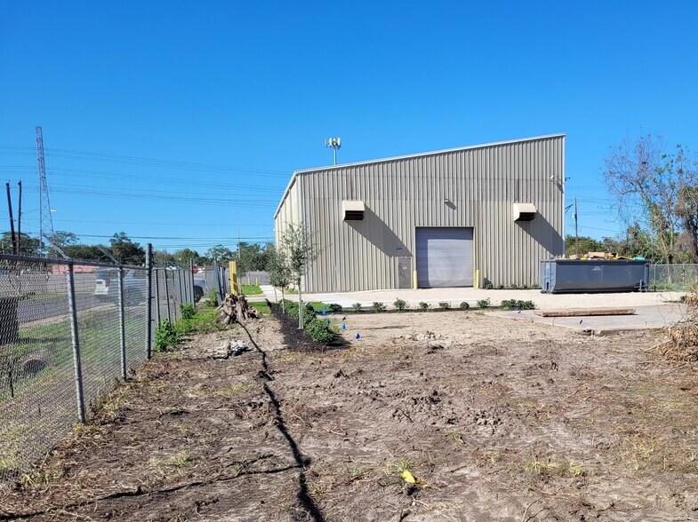 Primary Photo Of 9902 E Hardy Rd, Houston Warehouse For Sale