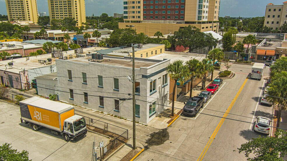 More Photos Of 2006 Vernon Pl, Melbourne Freestanding For Lease