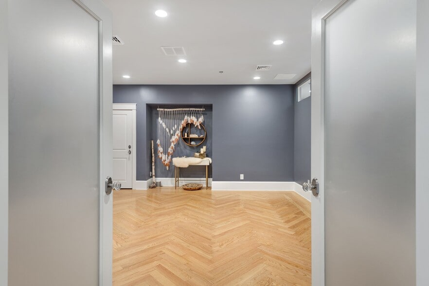 More Photos Of 520 S Water St, Providence Office Residential For Sale