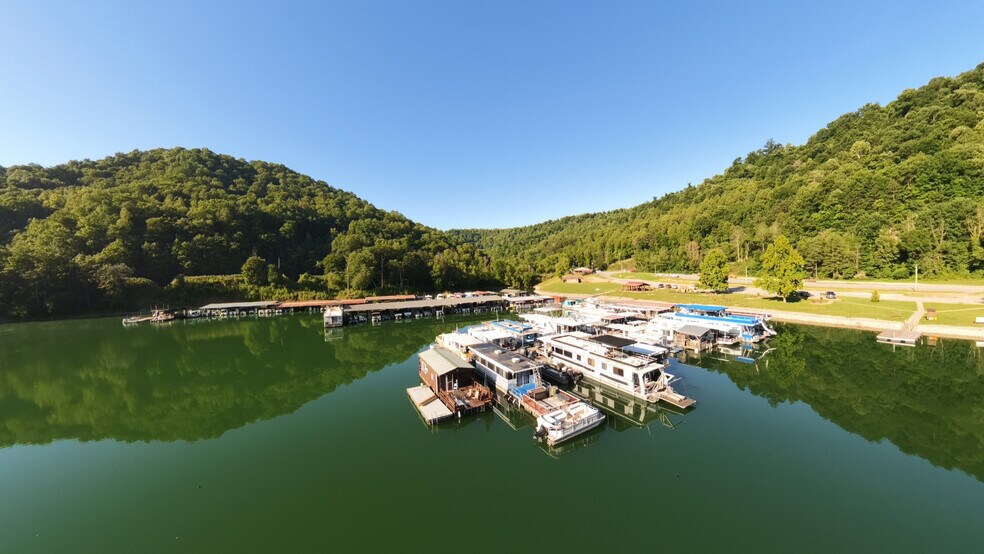 More Photos Of 217 Big Smith Br, Sassafras Marina For Sale