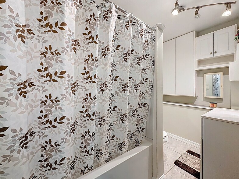 More Photos Of 421 NW 14th Pl, Crystal River Multifamily For Sale