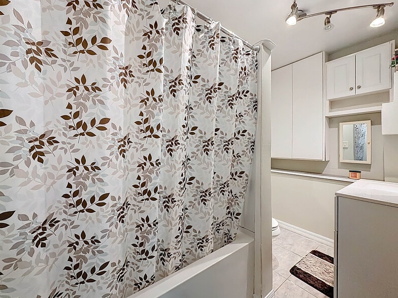 More Photos Of 421 NW 14th Pl, Crystal River Apartments For Sale