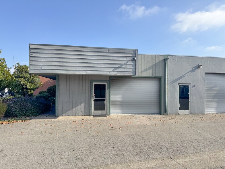 More Photos Of 158 Hamilton Dr, Novato Warehouse For Lease