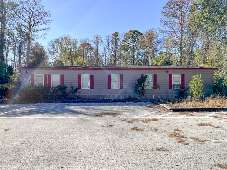 More Photos Of 8144 W Grover Cleveland Blvd, Homosassa Office For Sale