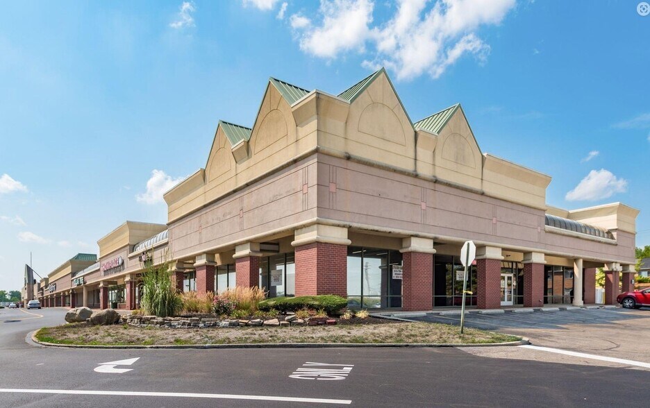 More Photos Of 3530 Soldano Blvd, Columbus General Retail For Lease