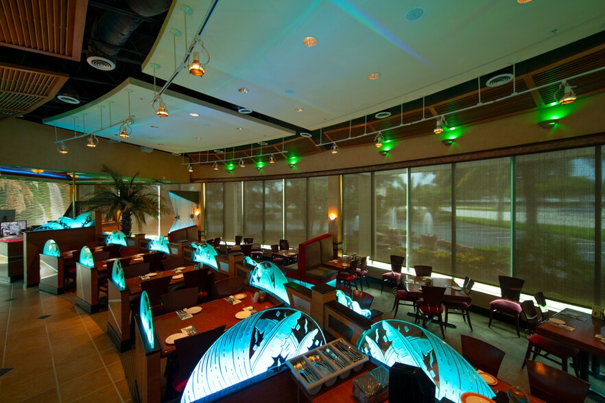 More Photos Of 11280 Tamiami Trl N, Naples Restaurant For Sale