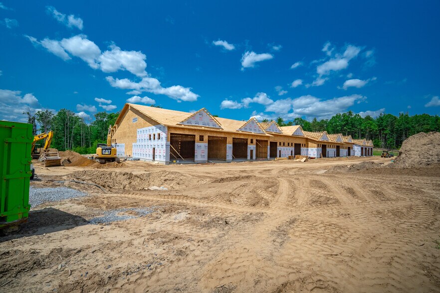 More Photos Of 10 Shenandoah Dr, Saratoga Springs Industrial For Lease