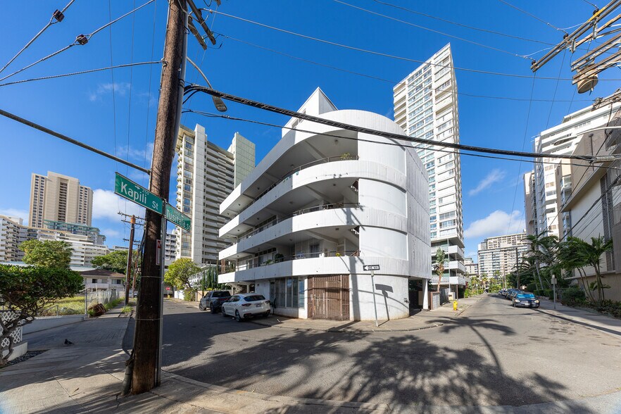 More Photos Of 250 Kapili St, Honolulu Apartments For Sale
