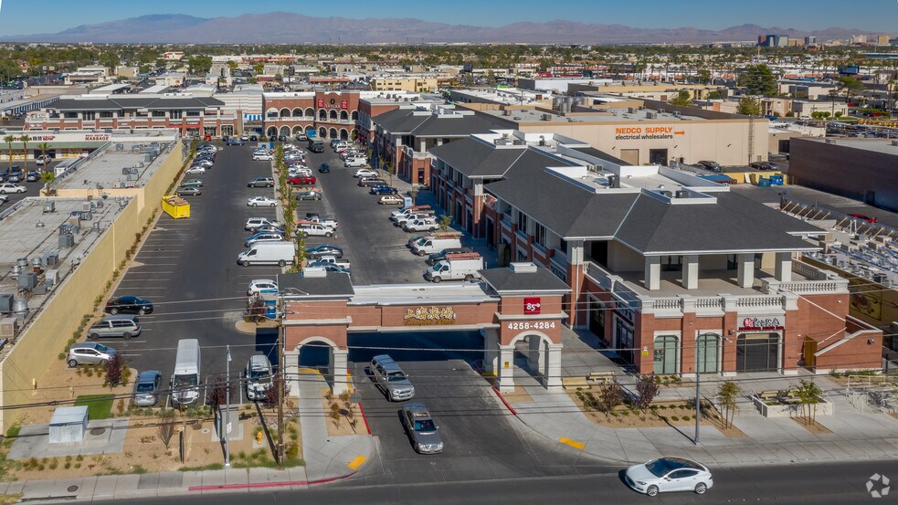 More Photos Of 4266 Spring Mountain Rd, Las Vegas Storefront Retail Office For Lease