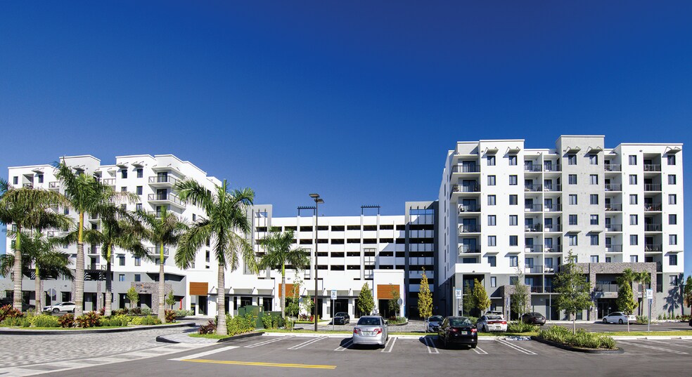 Primary Photo Of 401 Hialeah Dr, Hialeah Unknown For Lease