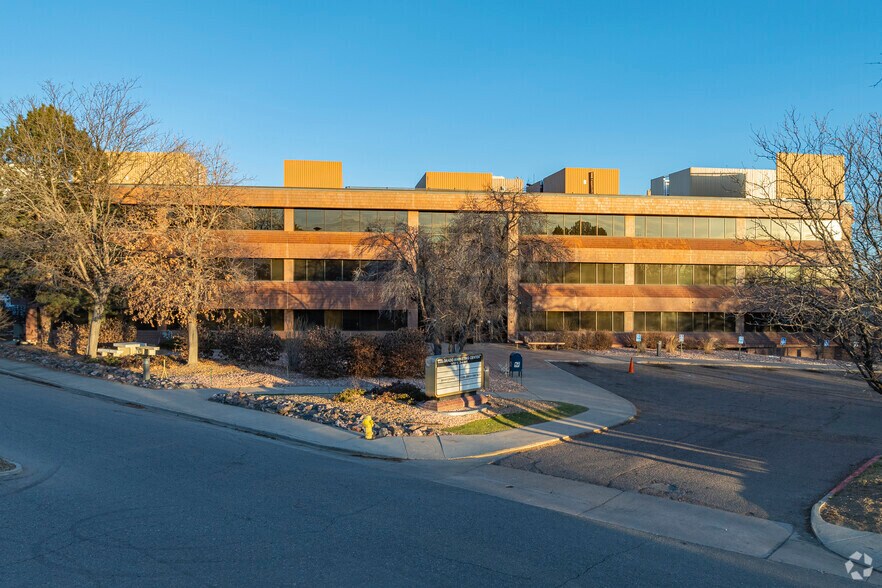 More Photos Of 14707 E 2nd Ave, Aurora Office For Lease