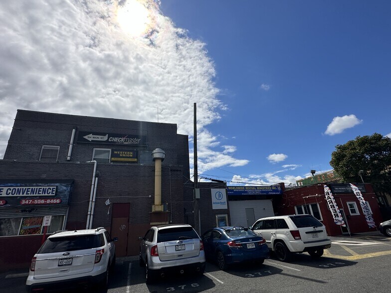 More Photos Of 150-158 Main St, Hempstead General Retail For Sale