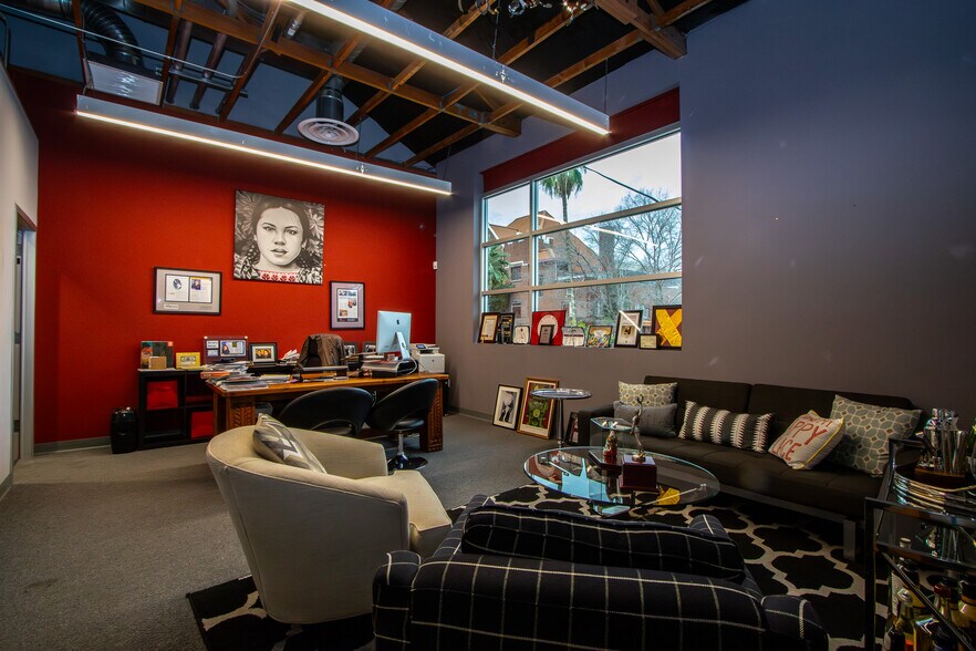 More Photos Of 801 E Washington St, Phoenix Office For Sale