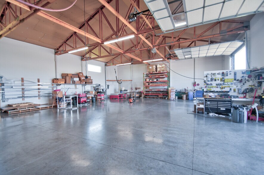 More Photos Of 1418 Mahoney Dr, Centralia Industrial For Sale