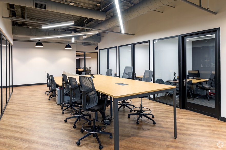 More Photos Of 3540 Toringdon Way, Charlotte Coworking Space